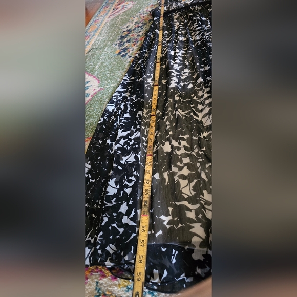 ๐ MAX AND CLEO SHEER LINED BLACK AND IVORY FORMAL SZ 10 LIKE NEW ๐ - Picture 6 of 8